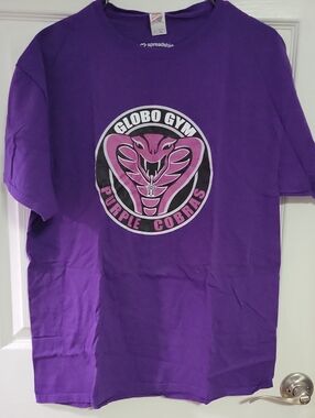 Purple "Globo Gym Cobras« Graphic Tee